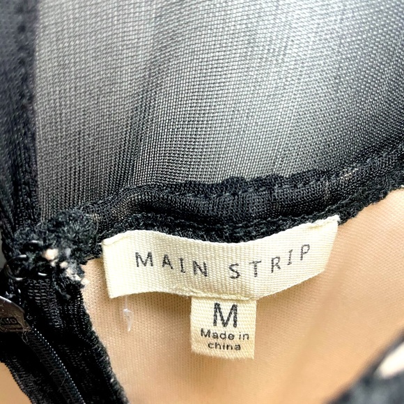 ✨ ShopHOPE’S Black Class of 2018 Dress ✨ - Picture 4 of 7